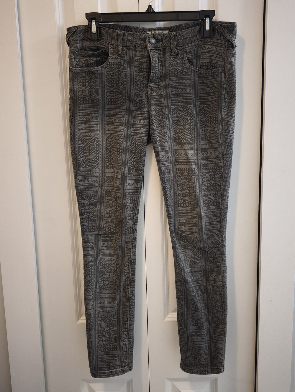 Free People Tribal Print Skinny Jeans Women's 28 Gray Black Boho Aztec Stretch